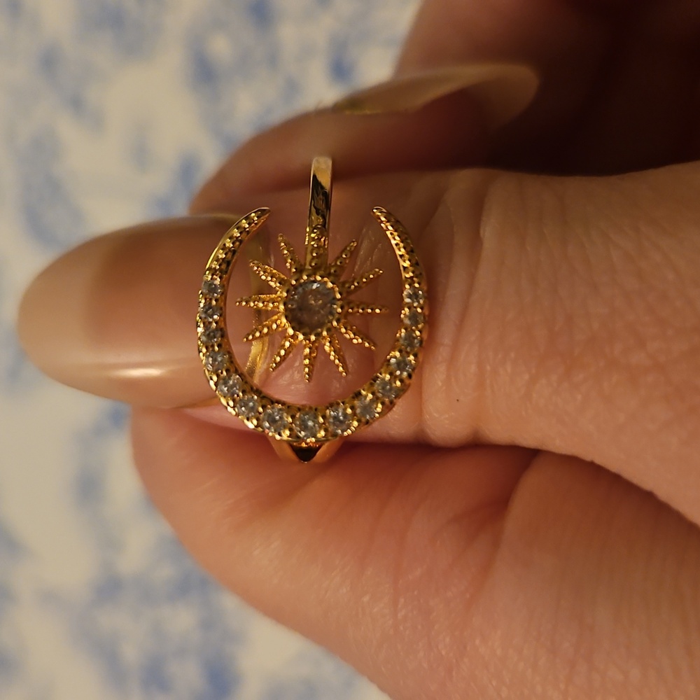 Golden Crescent Ring - Picture 8 of 8